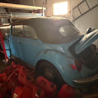Sale Photo Thumbnail #404: Blue Volkswagen Super Beetle Convertible