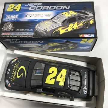 Sale Photo Thumbnail #203: Jeff Gordon #24 JG Foundation 2008 Test Car