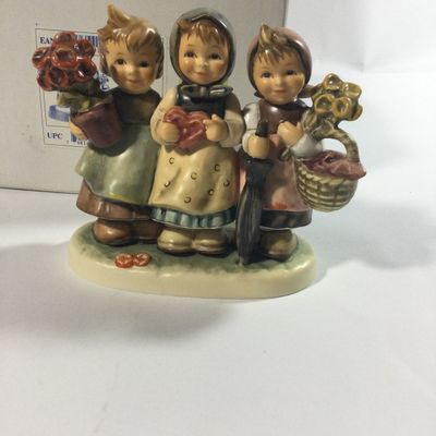 Sale Photo Thumbnail #182: MJ Hummel Limited Edition 721 Trio of Wishes