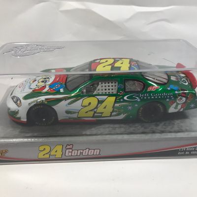 Sale Photo Thumbnail #280: Jeff Gordon #24 Foundation Santa Claus