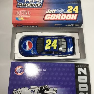 Sale Photo Thumbnail #279: Jeff Gordon #24 DuPont Pepsi Talladega 2002