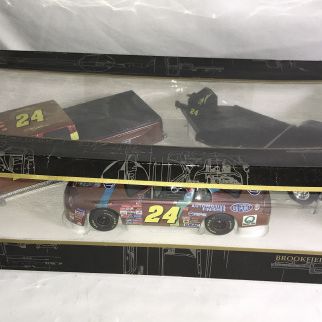 Sale Photo Thumbnail #309: Jeff Gordon DuPont / Chromalusion Trackside