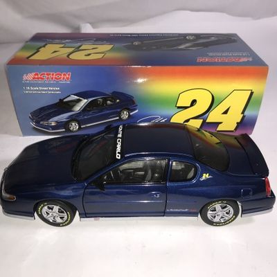 Sale Photo Thumbnail #275: Jeff Gordon Signature Edition 2003 Monte Carlo SS