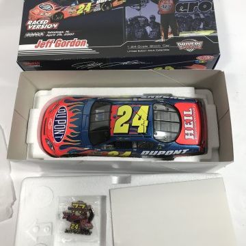 Sale Photo Thumbnail #205: Jeff Gordon 2007 Talladega Win 1:24 Diecast