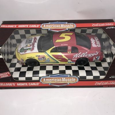 Sale Photo Thumbnail #320: 1:18 Scale ERTL American Muscle Terry Labonte #5