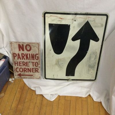 Sale Photo Thumbnail #138: 4 Street Signs