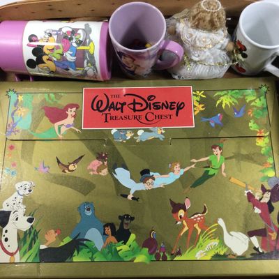 Sale Photo Thumbnail #176: Disney Collectible Lot