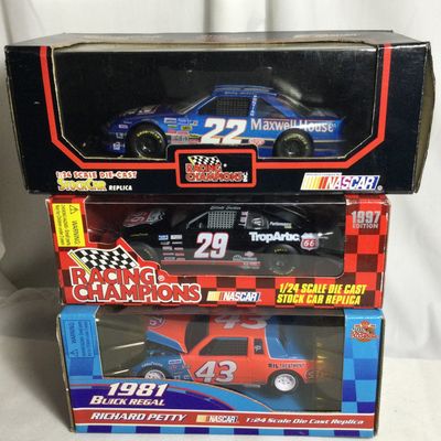 Sale Photo Thumbnail #238: Racing Champions 1:24 scale Diecast replicas