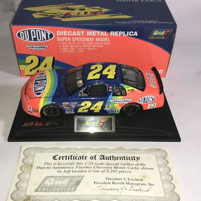 Sale Photo Thumbnail #264: Jeff Gordon #24 Dupont Diecast Metal Replica