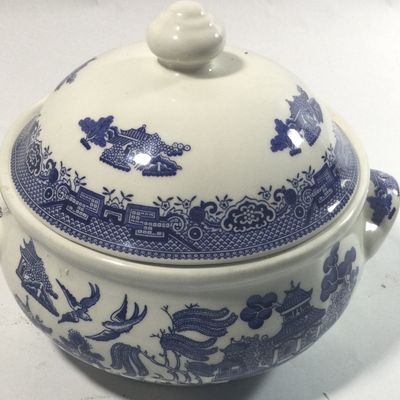 Vintage Churchill Willow Blue Covered Veggie Bowl