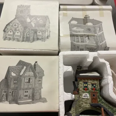 Sale Photo Thumbnail #41: XMAS VILLAGE