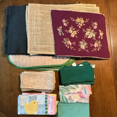 Needlepoint And Table Linens Assortment 