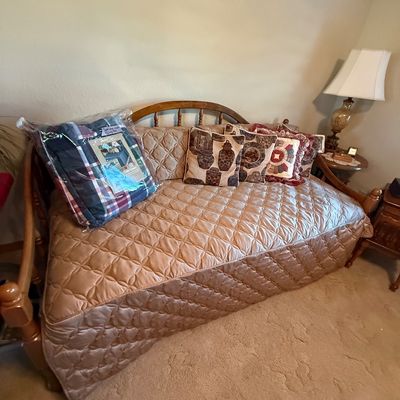 Sale Photo Thumbnail #177