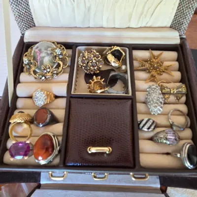 Sale Photo Thumbnail #164