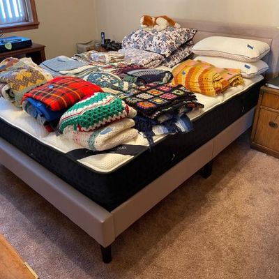 Sale Photo Thumbnail #182