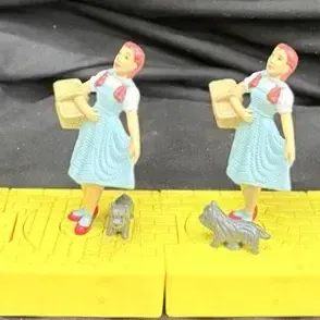 Vintage 1997 Wizard of Oz Blockbuster Figurines - 4 Pieces