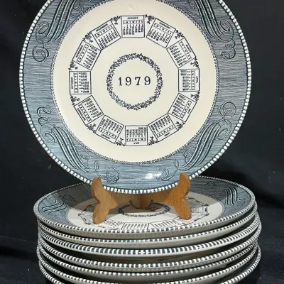 8 Vintage Currier & Ives Calendar Collector Plates