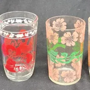 Vintage Colorful Illustrated Drinking Glasses - Set of 4