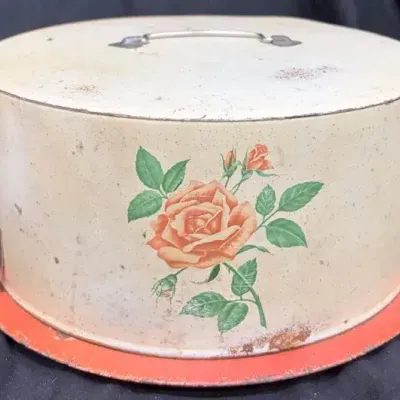 Vintage Decoware Metal Cake Carrier With Rose Design