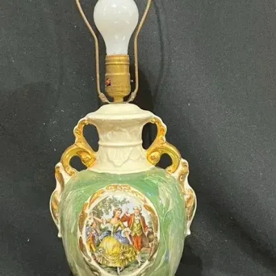 Vintage Victorian Courting Scene Porcelain Table Lamp