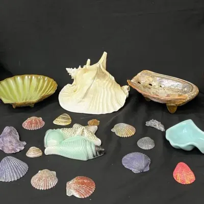 Vintage Coastal Seashell & Beach-Themed Decor Collection