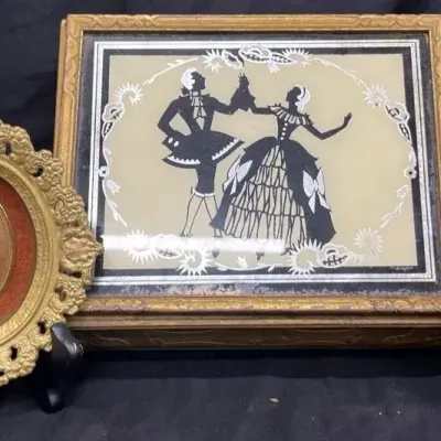 Victorian-Style Jewelry Box & Decorative Accents