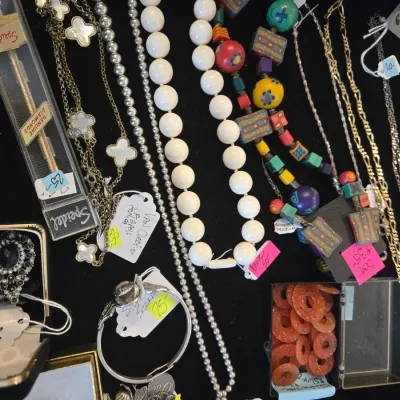 Sale Photo Thumbnail #130