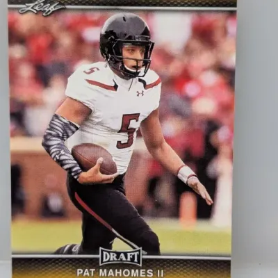 2017 Leaf Draft Pat Mahomes II football rookie trading card in excellent condition.
