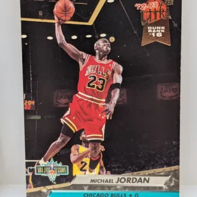 1992-93 Fleer Ultra Michael Jordan #216 basketball card featuring the Chicago Bulls star in action.