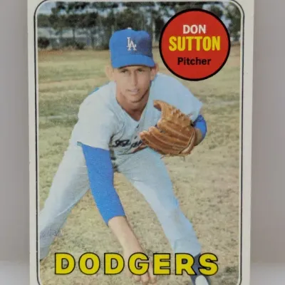  Vintage 1971 Topps Don Sutton Los Angeles Dodgers baseball card in good overall condition.