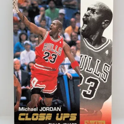 1990-91 SkyBox Michael Jordan "Close Ups" basketball trading card #334.