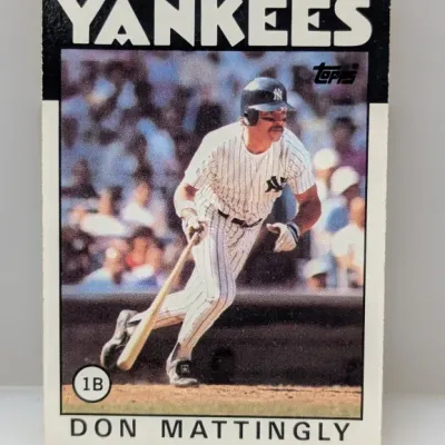 1986 Topps Don Mattingly #600 baseball card featuring the New York Yankees first baseman.