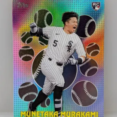 Topps baseball rookie card featuring Munetaka Murakami in a Chicago White Sox uniform with a holographic foil finish.