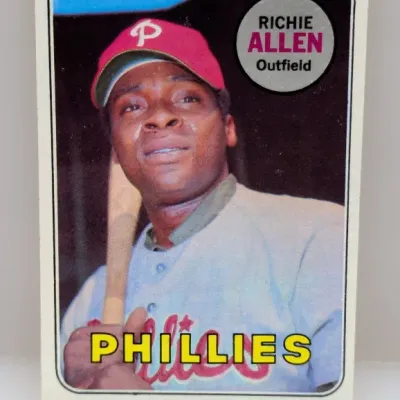 1970 Topps Richie Allen baseball card #320 featuring the Philadelphia Phillies outfielder in good condition.