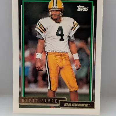 1992 Topps Brett Favre #362 trading card featuring the Green Bay Packers quarterback in good condition with sharp borders.