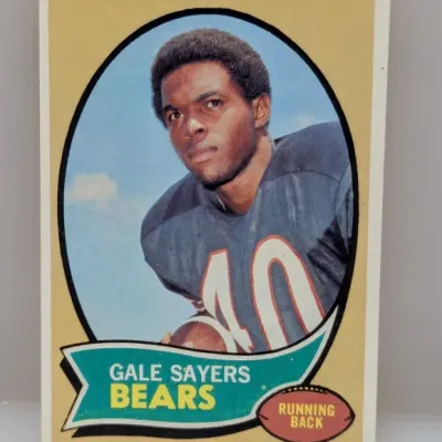 1972 Topps Gale Sayers #110 football trading card, featuring the Chicago Bears running back in good vintage condition.