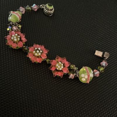 Floral Lampwork Glass & Crystal Bead Bracelet