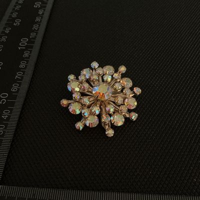 Vintage Aurora Borealis Rhinestone Starburst Brooch