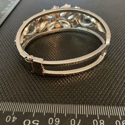 Vintage Rhinestone Hinged Bangle Bracelet