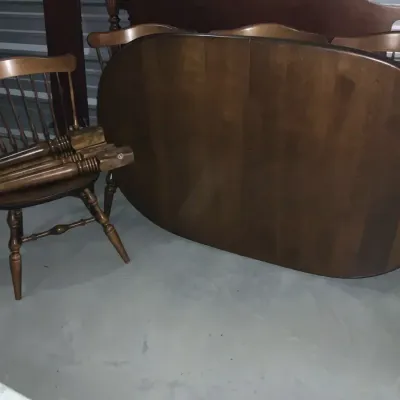 Vintage Wood Oval Dining Table with 4 Windsor Chairs & 2 Leaves