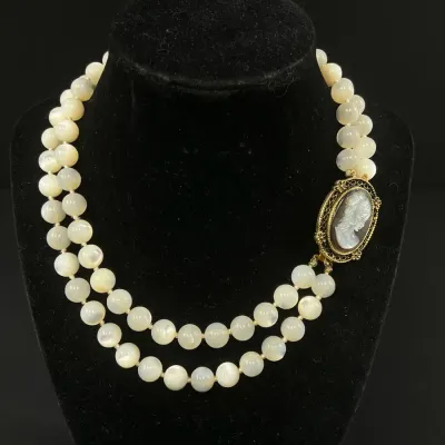 Vintage Mother Of Pearl Necklace With Removable Cameo