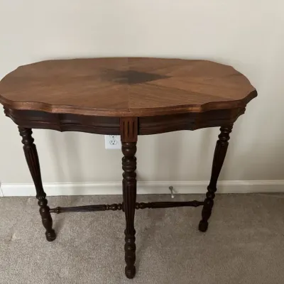 Scalloped Wood Accent Table