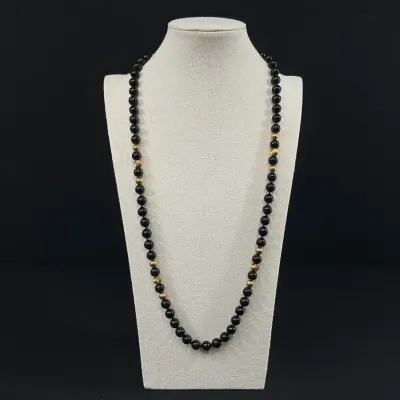 14K And Onyx Single Strand Necklace *