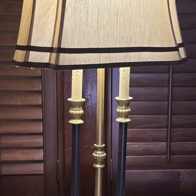Vintage Neoclassical Or Hollywood Regency Style Lamp