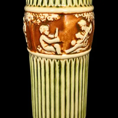 ROSEVILLE POTTERY 1916 DONATELLO CYLINDER VASE CHERUB 