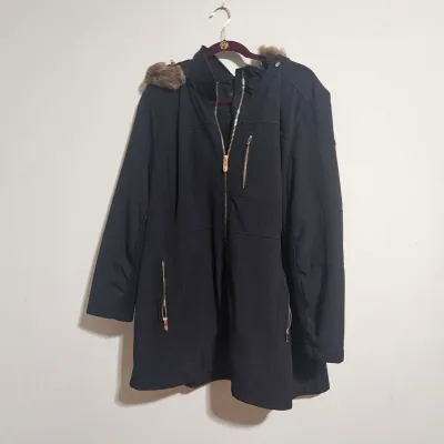 Sale Photo Thumbnail #899