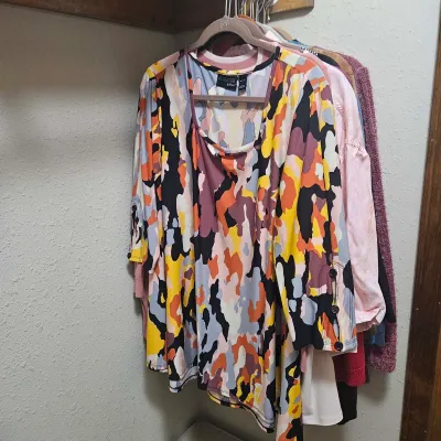 Sale Photo Thumbnail #679