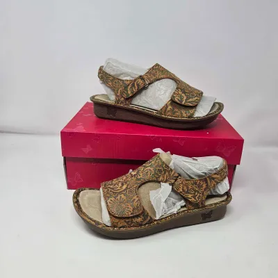 Sale Photo Thumbnail #591