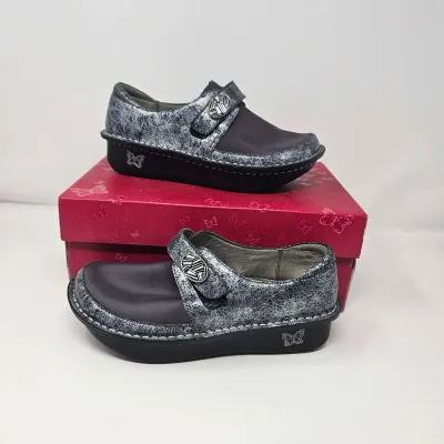 Sale Photo Thumbnail #594