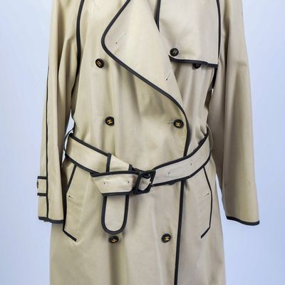 CHANEL LONG JACKET, SIZE 42.